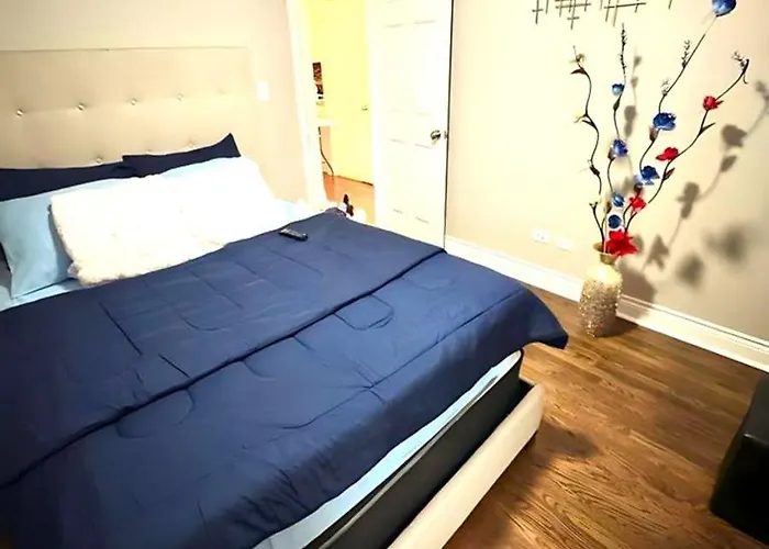Fully Equipped Cozy 4/5 Br Apartment *
