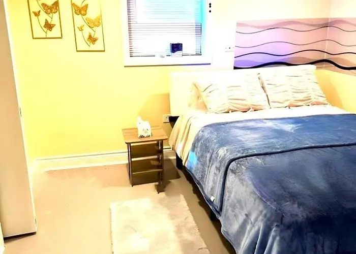 Fully Equipped Cozy 4/5 Br *