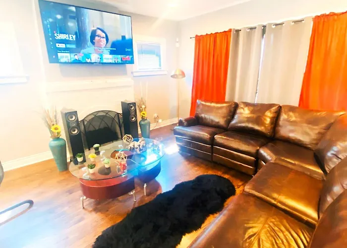 Fully Equipped Cozy 4/5 Br Apartment Chicago